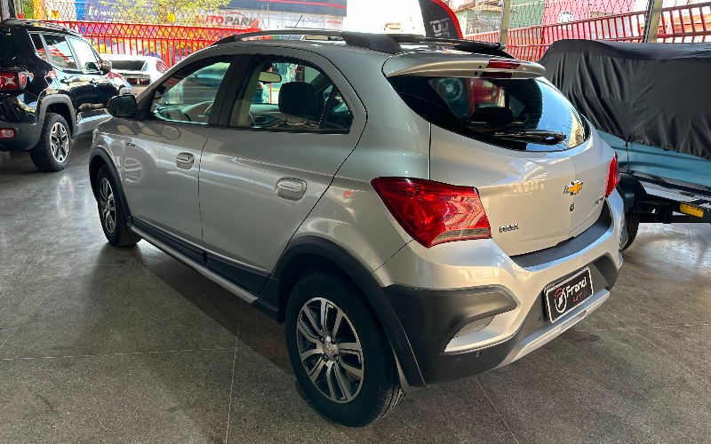 Chevrolet Onix Activ 1.4 8V Flex Mec. 4P 2017