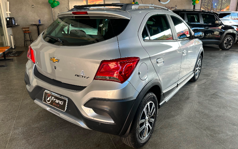 Chevrolet Onix Activ 1.4 8V Flex Mec. 4P 2017