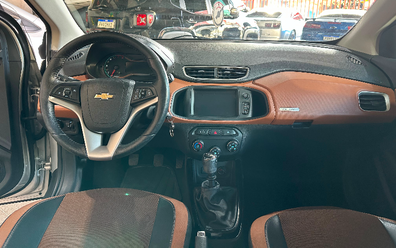 Chevrolet Onix Activ 1.4 8V Flex Mec. 4P 2017