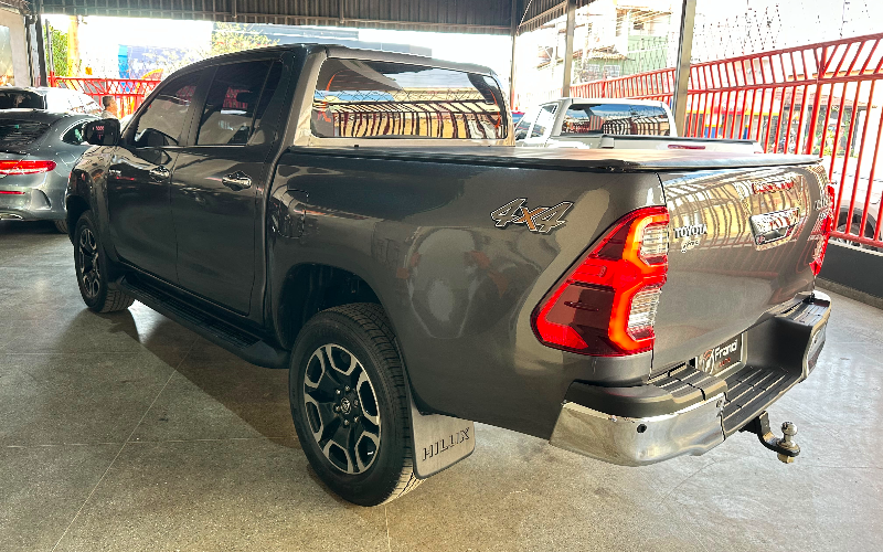 Toyota Hilux CD SRX 4X4 2.8 TDI 16V Diesel Aut. 2025