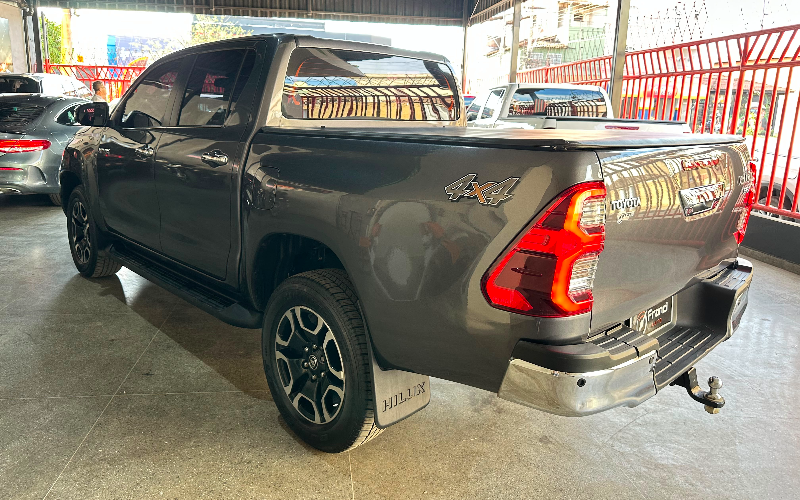 Toyota Hilux CD SRX 4X4 2.8 TDI 16V Diesel Aut. 2025
