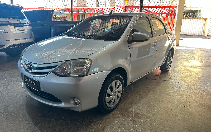 Toyota Etios X Sedan 1.5 Flex 16V 4P Mec. 2017