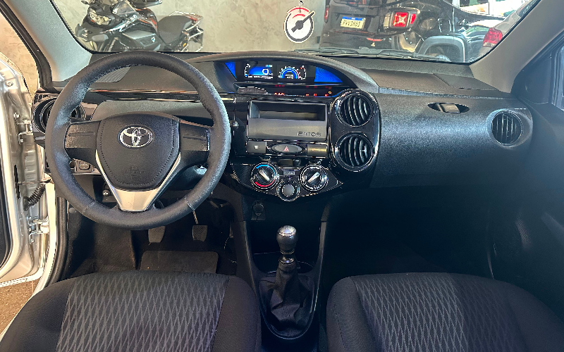 Toyota Etios X Sedan 1.5 Flex 16V 4P Mec. 2017